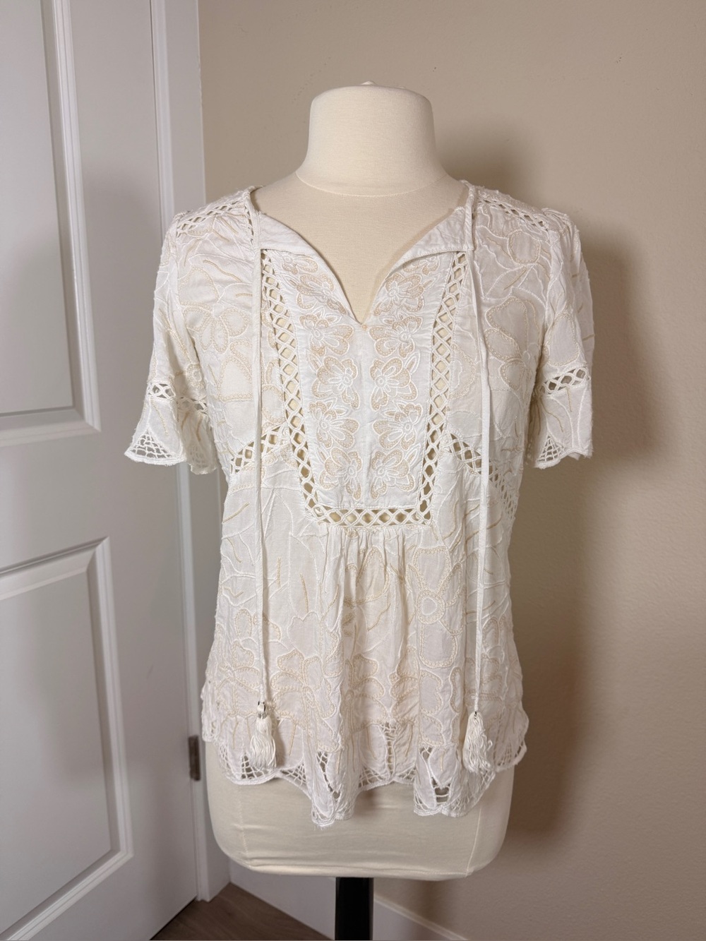 Embroidered Crochet Lace Cream Blouse XS Cottagecore Romantic Folk Boho Peasant